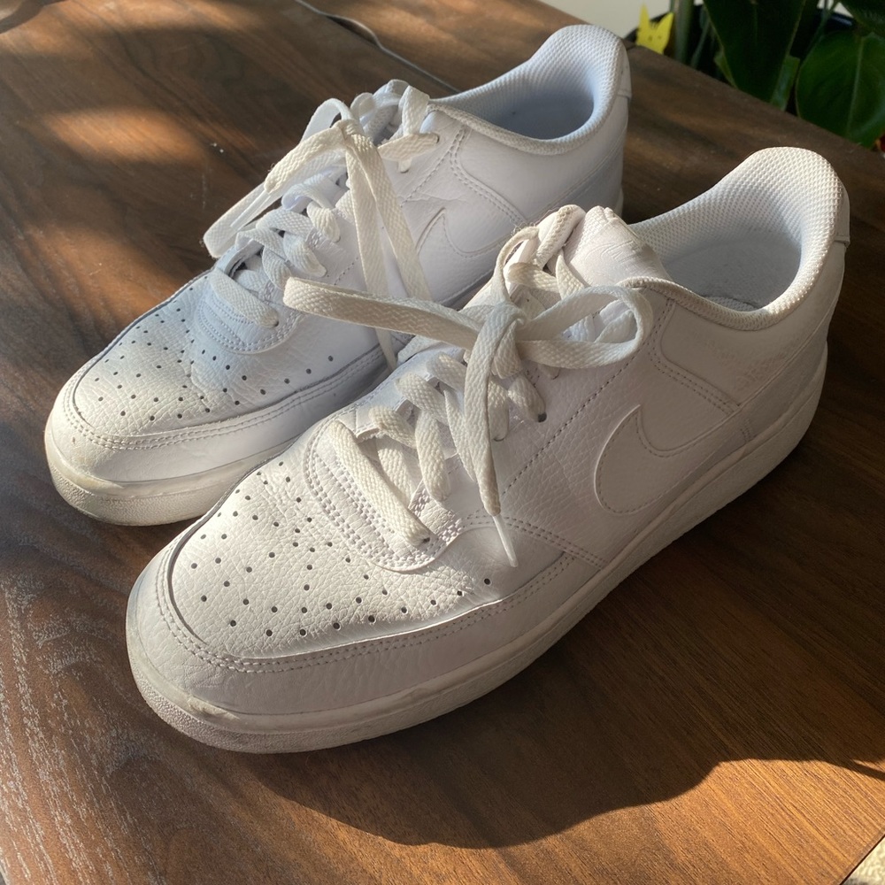 Women’s size 10 nikes